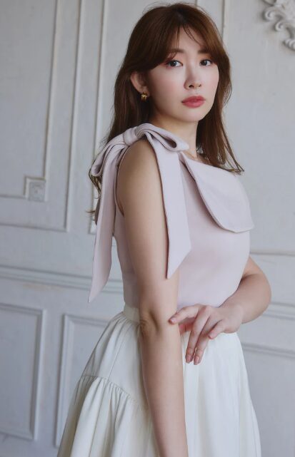 Asymmetric Ribbon Top